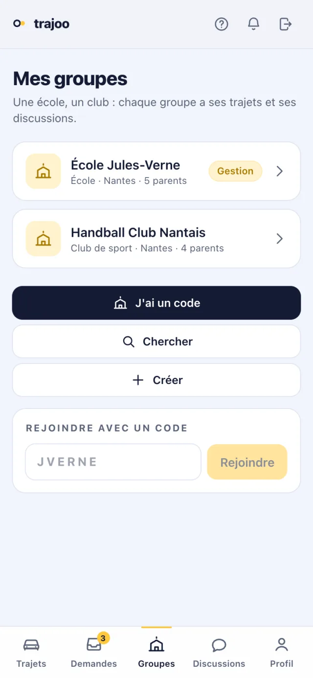 L'écran des groupes, avec le panneau « Rejoindre avec un code » ouvert sous les deux groupes déjà rejoints.