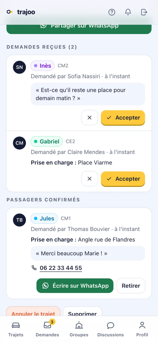 Le détail d'un trajet côté conducteur : deux demandes en attente avec leur bouton « Accepter », puis un passager confirmé.