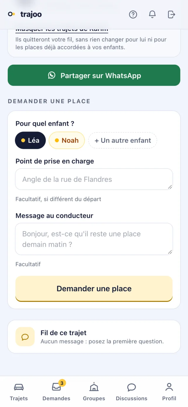 Le détail d'un trajet côté parent : le choix de l'enfant, le point de prise en charge et le bouton « Demander une place ».
